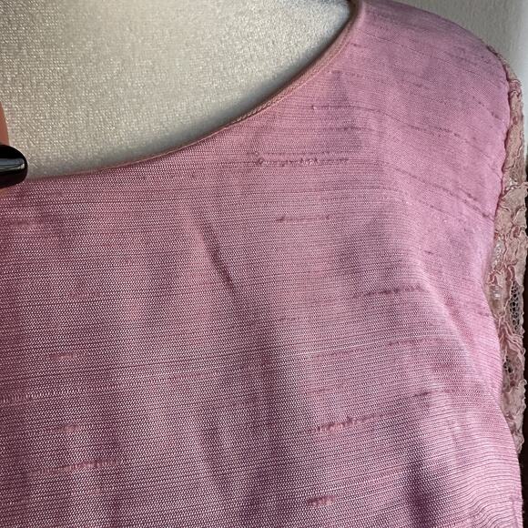 60's VINTAGE | Pink Sheath Cocktail Dress with Jeweled Lace Sleeves | Size 10 - Picture 2 of 6